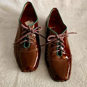 Gentle Souls Brown Patent Leather Women's Shoes Size 6.5